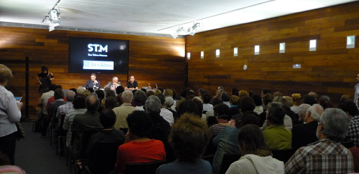 Conferencia en el Salón de actos del Museo San Telmo